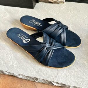 Onex Women’s Size 11 Sail Navy Blue Criss Cross Leather Strap Sandals